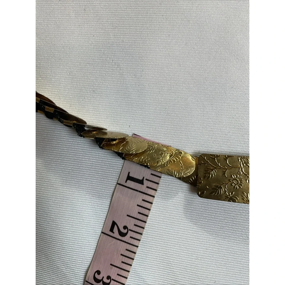 Vintage Stretch Gold Tone Snake Belt Embossed Flowers 70s 80s Statement